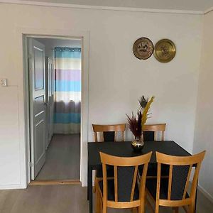 Lovely 2 Bedroom Apartmen With Free Parking